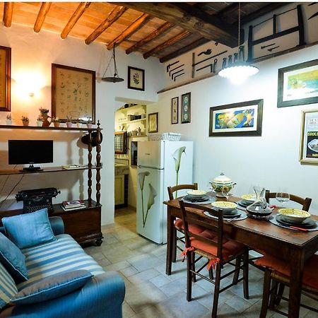 Appartement Loft In Antico Mulino à Isola d'Arbia Extérieur photo